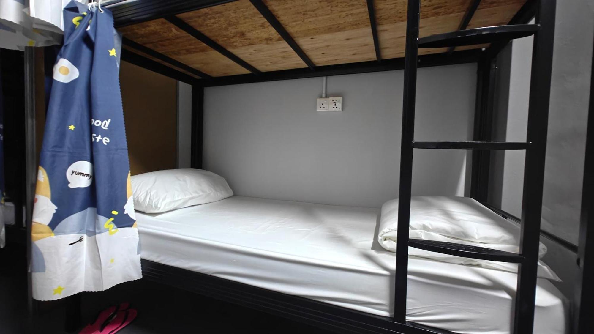 Makotel Hostel อิโปห์ ภายนอก รูปภาพ